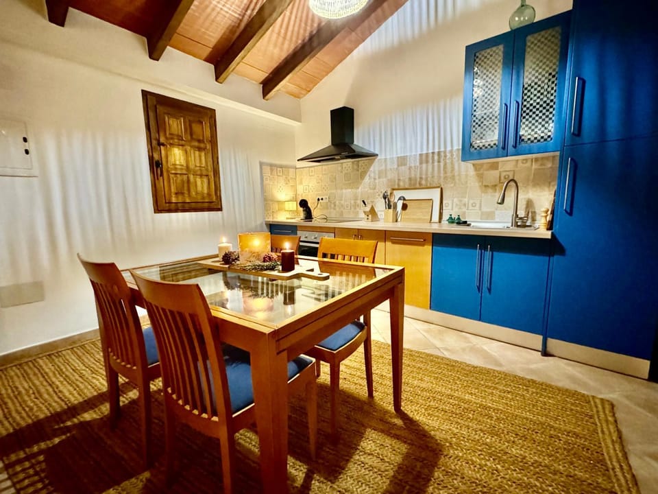 dishwasher, minibar, pet friendly, stove