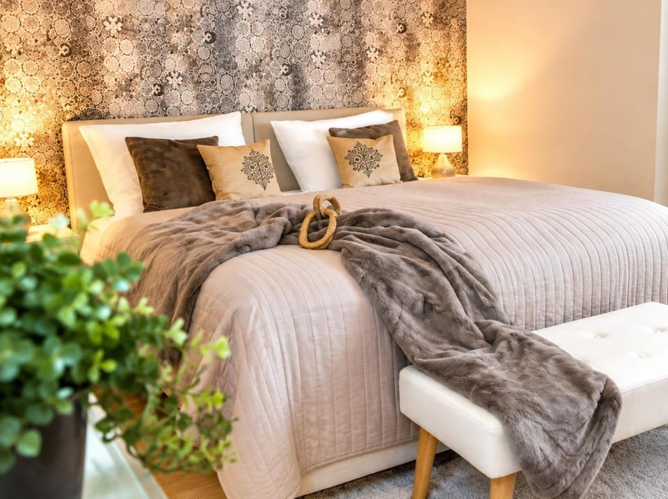 Bed, Photo of the whole room, Bedroom