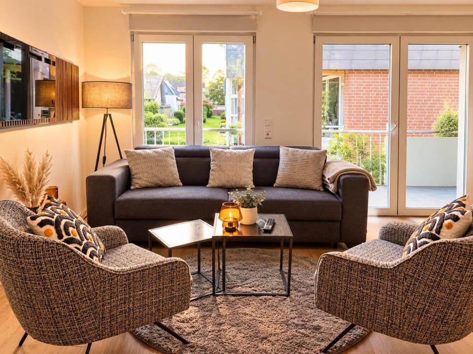 Living room, Seating area