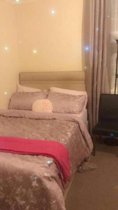 1 bed flat near central London Apartment in London