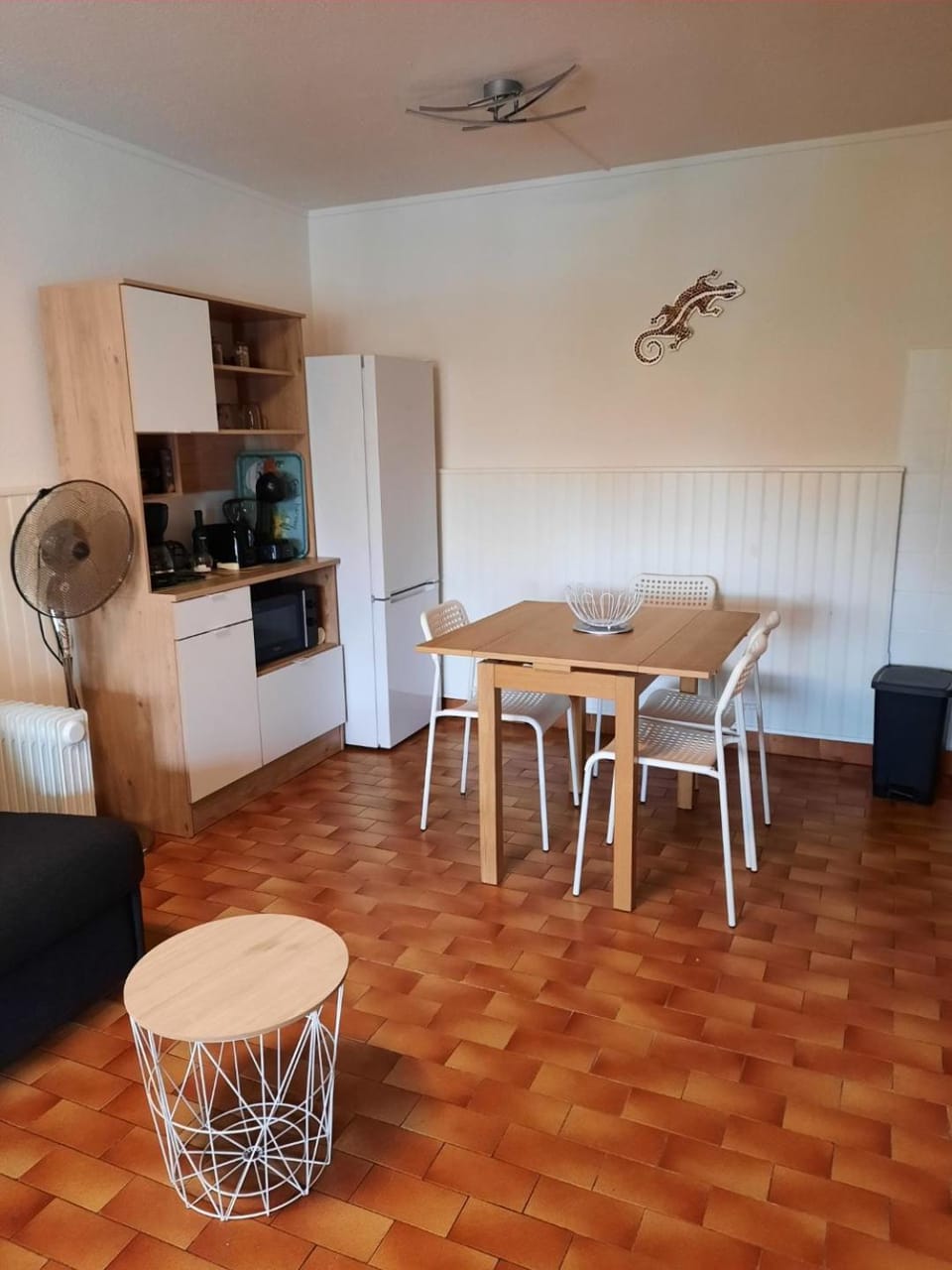 Coffee/tea facilities, Dining area, minibar