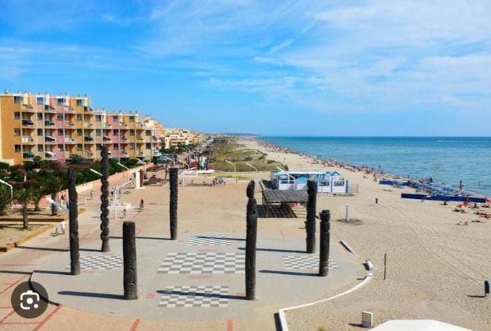 Appart en Duplex - 4/6 personnes Apartment in Le Barcarès