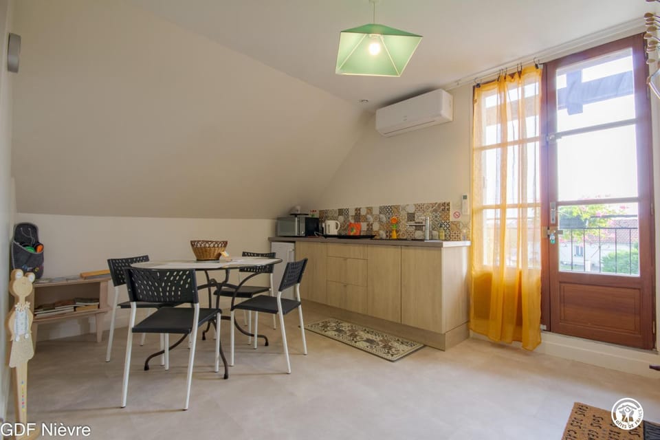 Les Volets Bleus Bed and Breakfast in Bourgogne-Franche-Comté