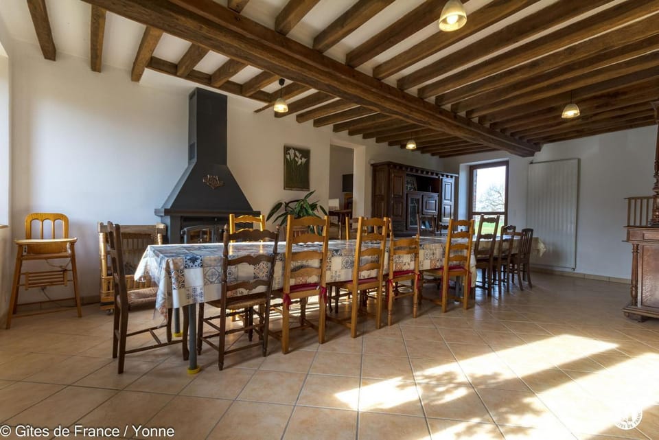 Les hirondelles House in Bourgogne-Franche-Comté