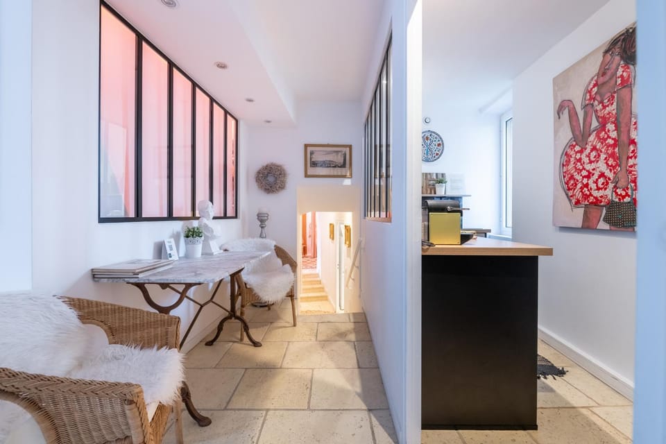 Lobby or reception, Seating area, kitchen