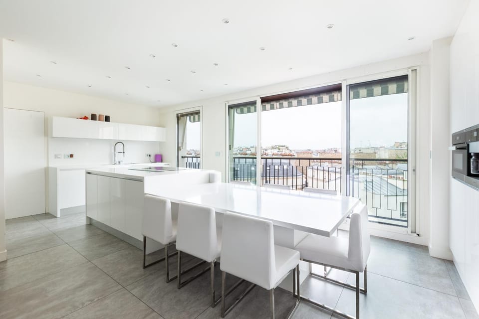 Luxury Eiffel Tower view - Paris 16 Apartment in Paris