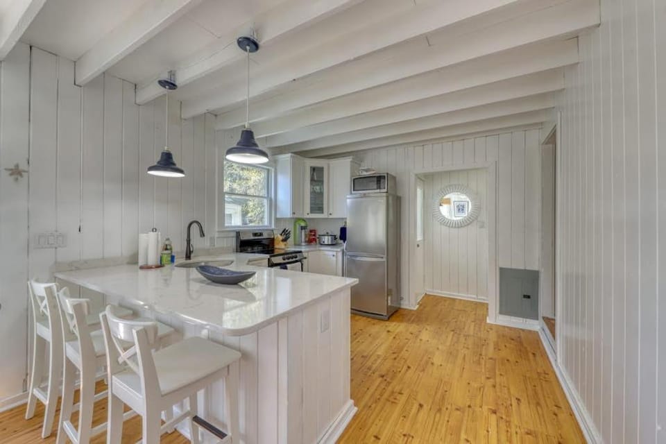 The Surfcomber Multi-Residence Home Apartment in Ocean Bay Park