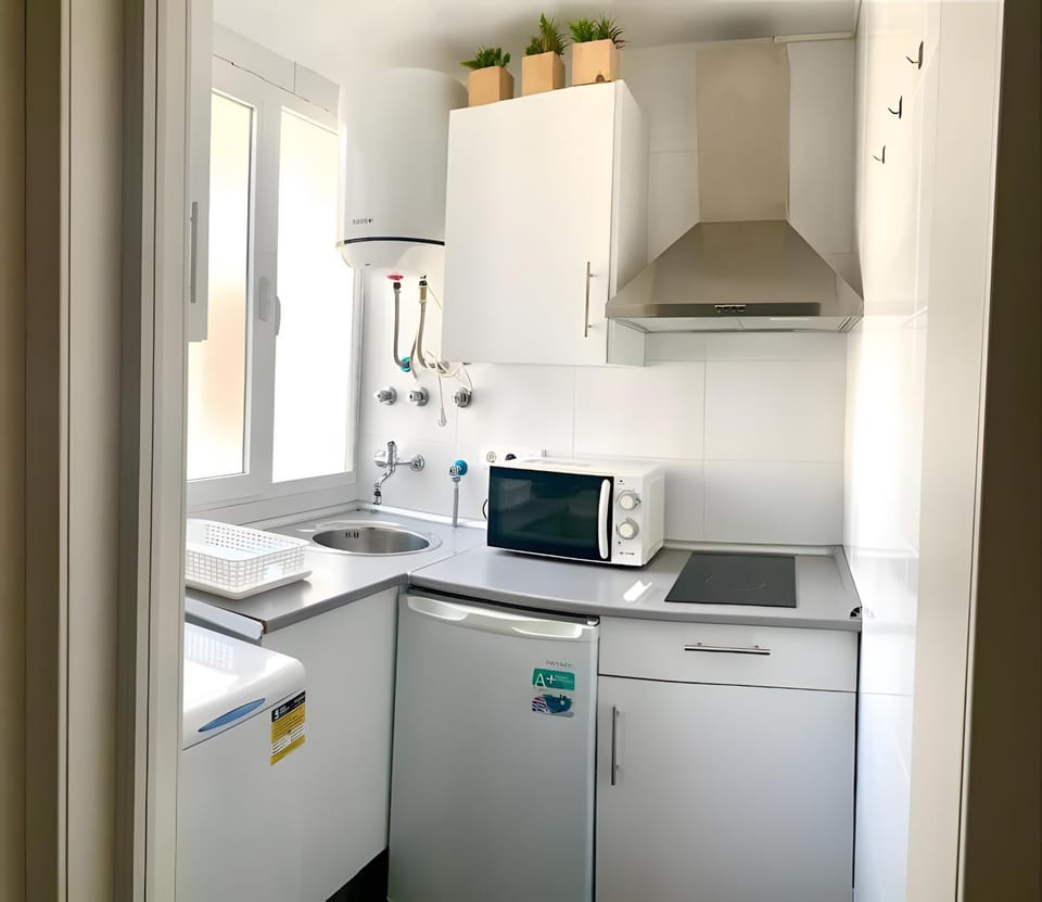 Kitchen or kitchenette, Living room