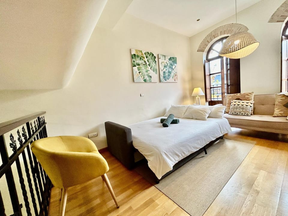 Bed, Living room, Bedroom
