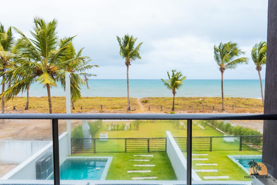 Natural landscape, View (from property/room), Balcony/Terrace, Beach, Pool view, Sea view, Swimming pool