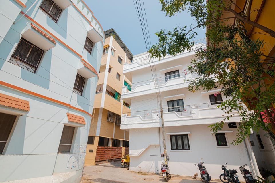 Property building, Street view