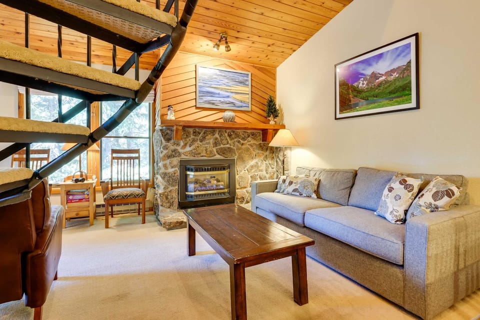 Winter Park Condo w/ Sleeping Loft - Near Main St House in Fraser