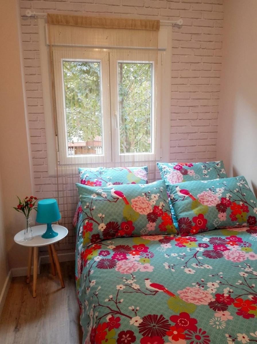 Bed, People, Living room, Seating area