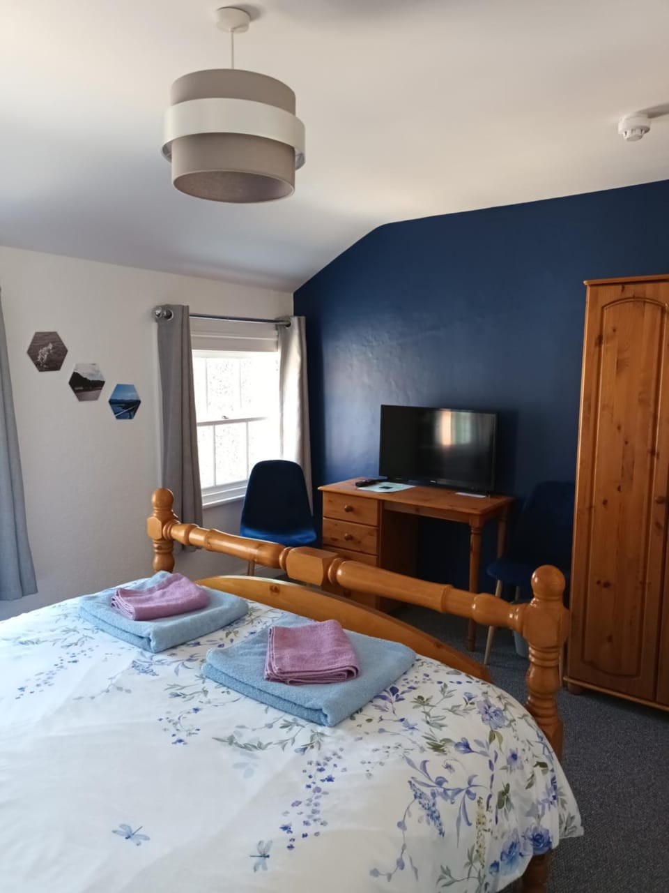 Bed, TV and multimedia