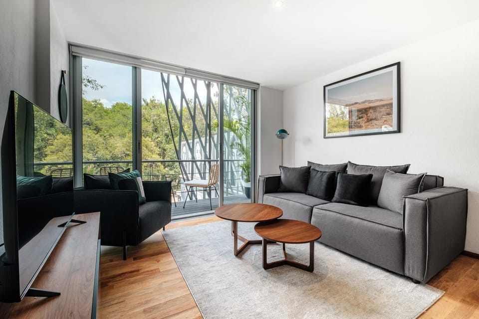 TV and multimedia, View (from property/room), Balcony/Terrace, Living room, Seating area
