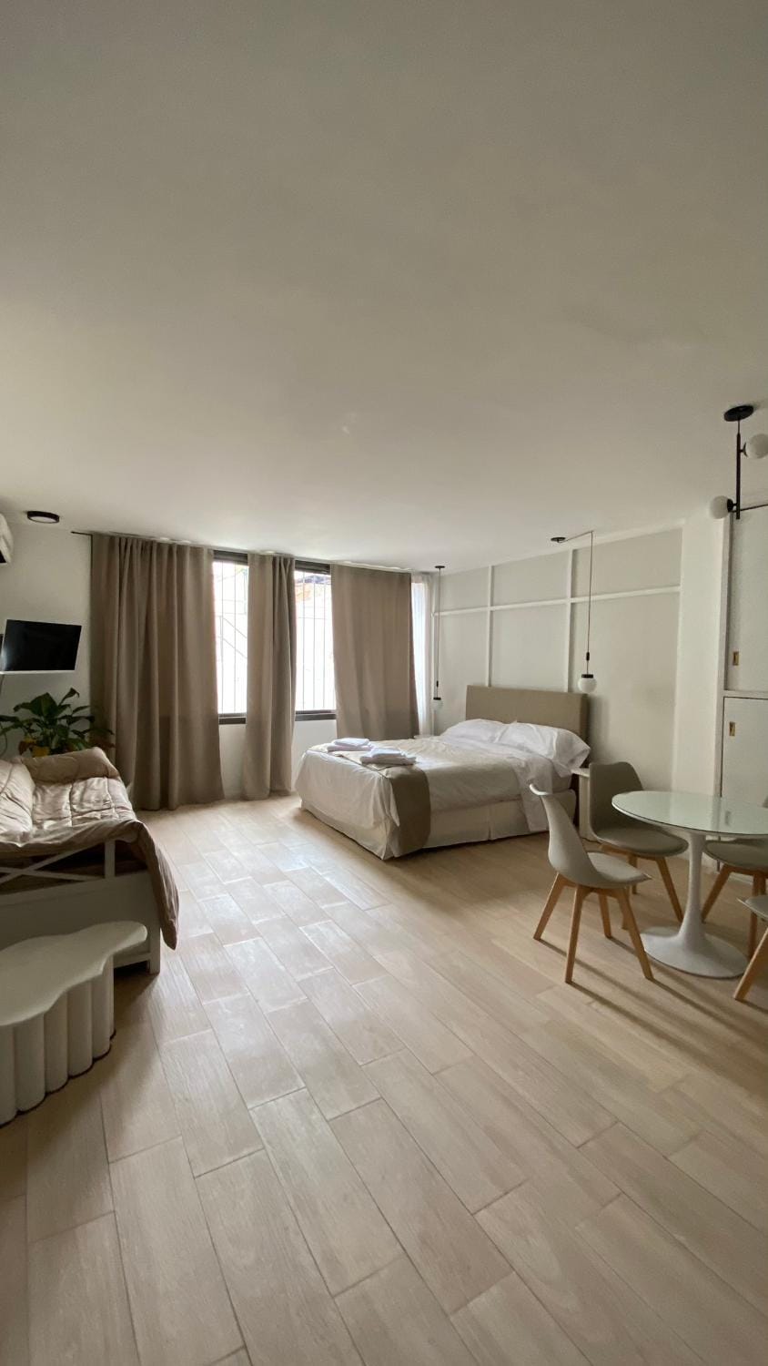 Living room, Photo of the whole room, Seating area, Bedroom