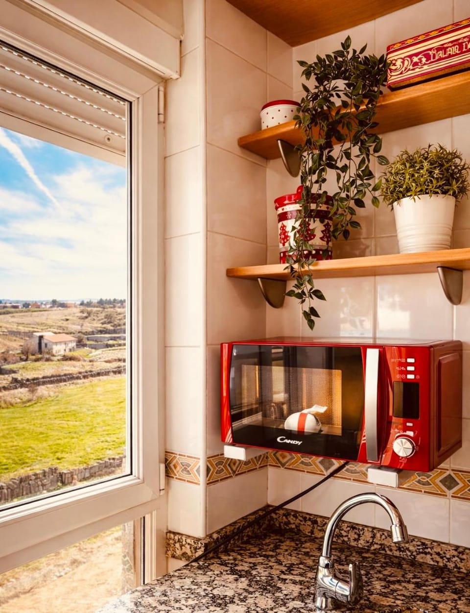 View (from property/room), Kitchen or kitchenette