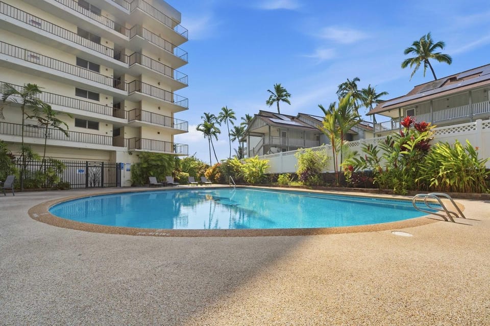 Kona Ali'i 502 House in Holualoa