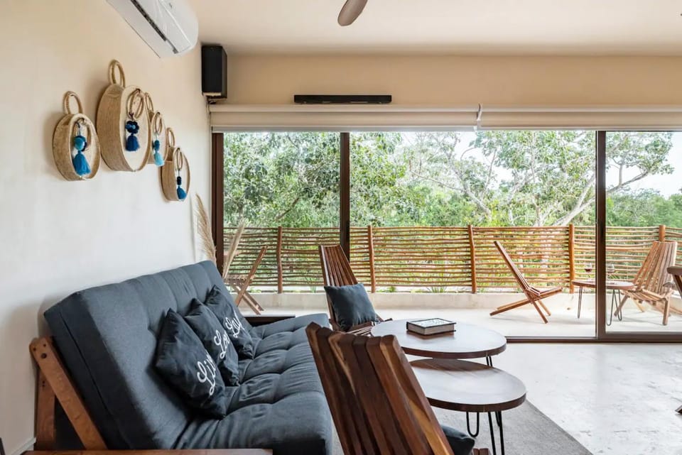 Living room, air conditioner