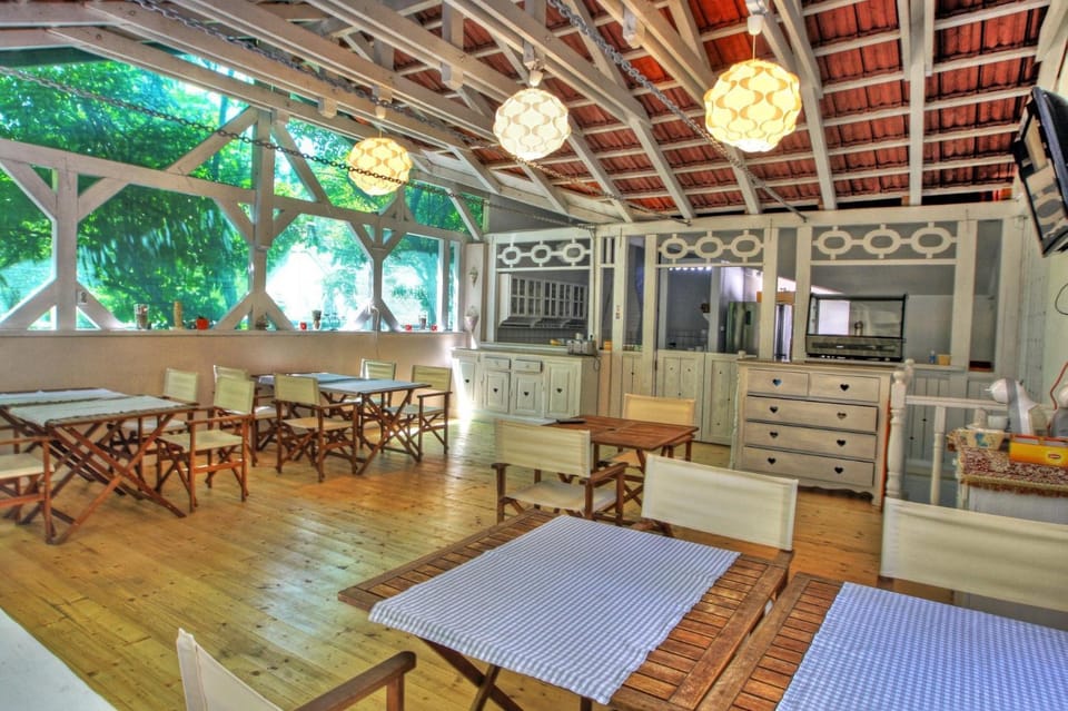 Vila Brancoveanu Bed and Breakfast in Constanța County