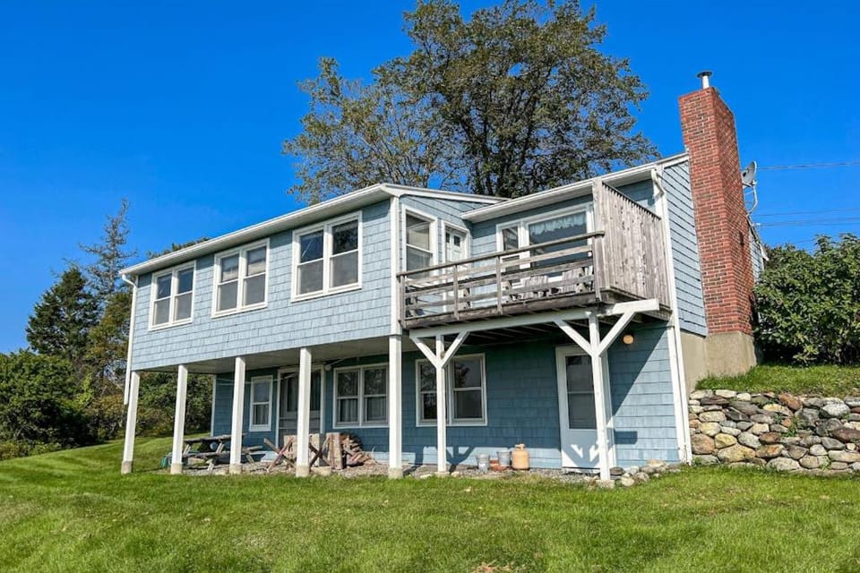 Property building, Day