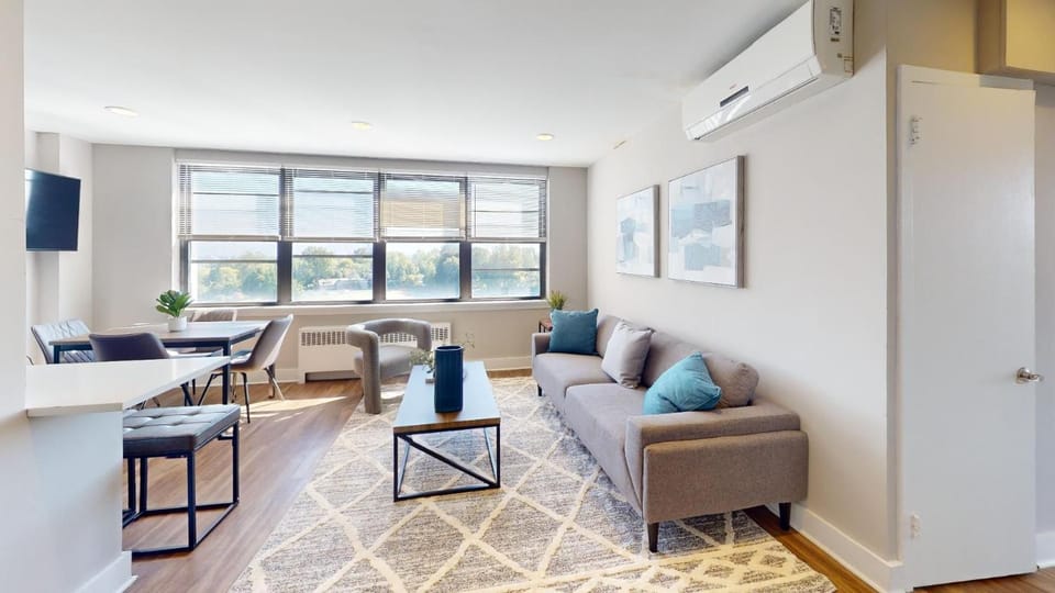 Avenue B846 2Br, With A Pool, Gym, Parking Apartment in Philadelphia