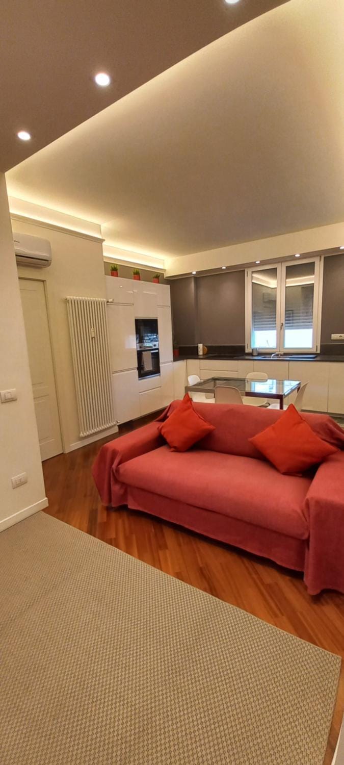 Kitchen or kitchenette, Living room