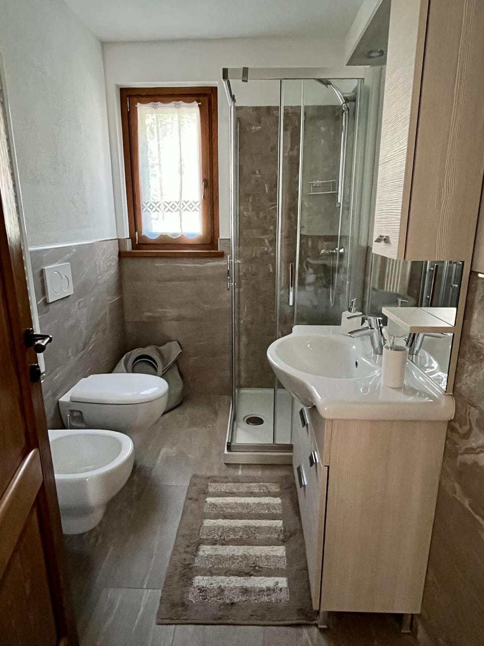 Shower, Toilet, Bathroom, bidet
