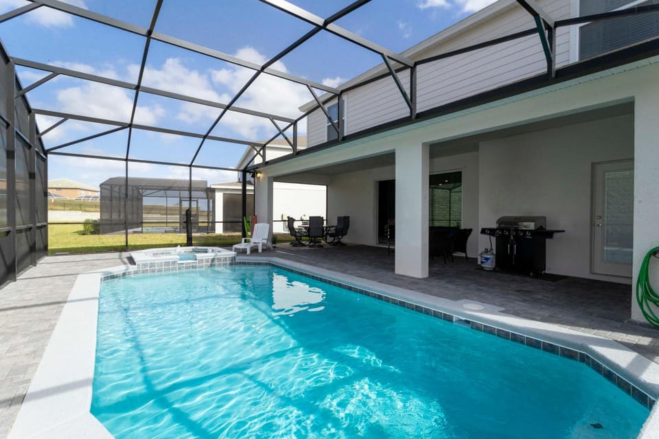 Patio, Day, Pool view, Swimming pool, Swimming pool, sunbed