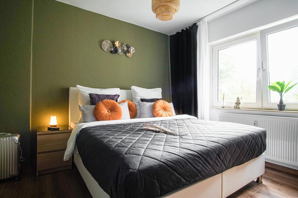 Bed, Photo of the whole room, Bedroom