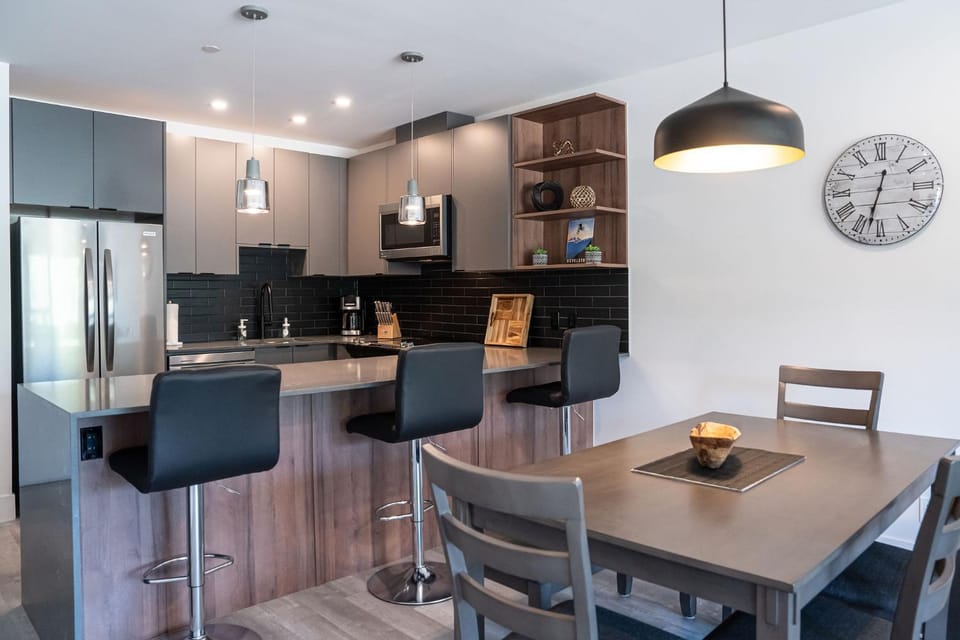 Alpine Haven by Revelstoke Vacations Apartment in Revelstoke