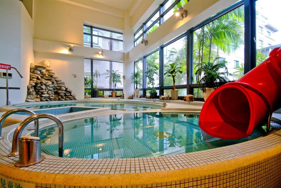 Activities, Spa and wellness centre/facilities, Swimming pool, Public Bath