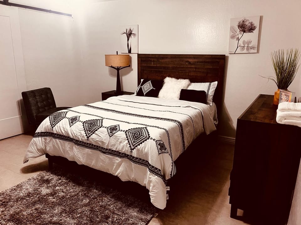 Bed, Bedroom