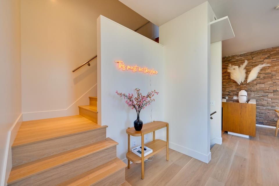 Rooftop w/ Views: Modern Little Italy Townhome House in San Diego