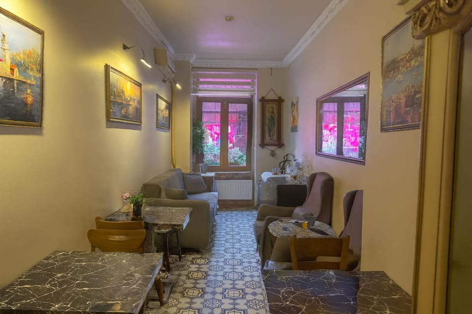 Lobby or reception, Seating area