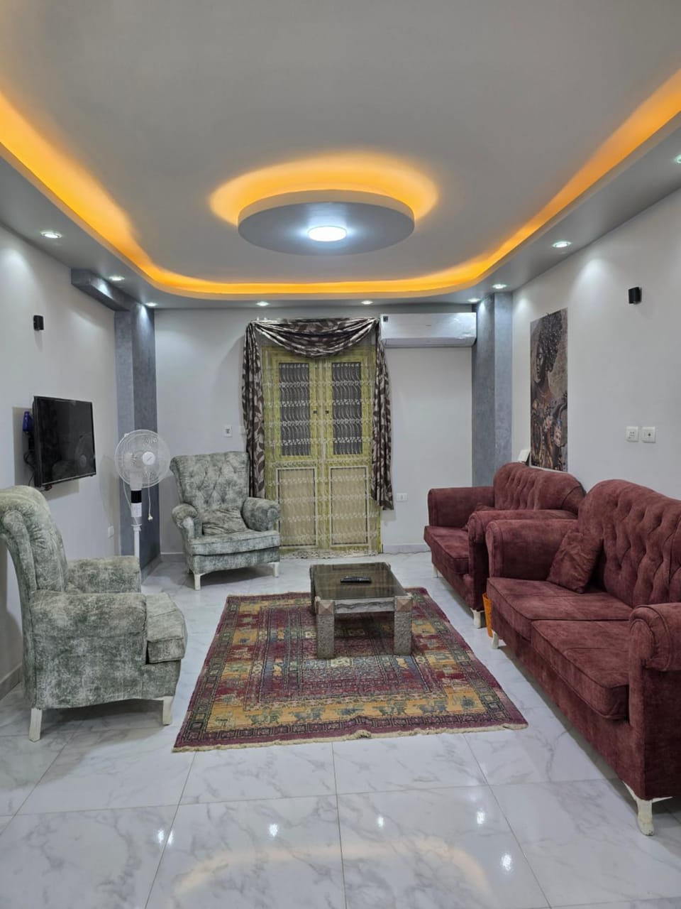 TV and multimedia, Living room, Seating area