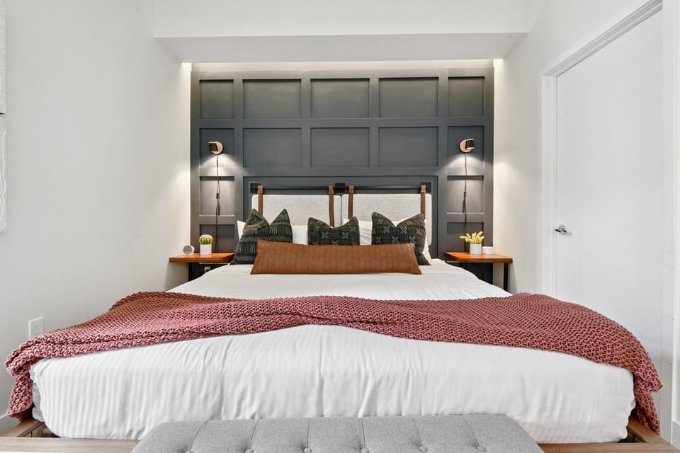 Bed, Bedroom