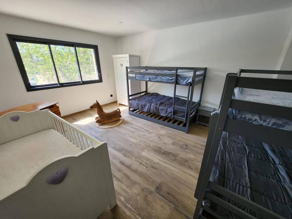 Bed, Bedroom, bunk bed