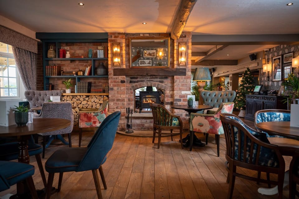 Restaurant/places to eat, Dining area