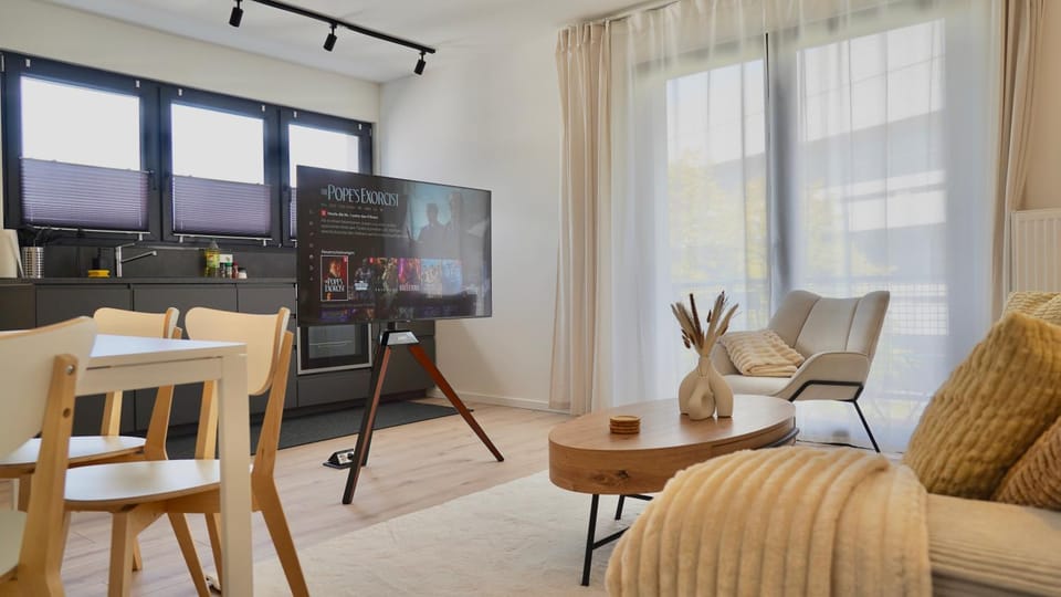 TV and multimedia, Living room, Seating area