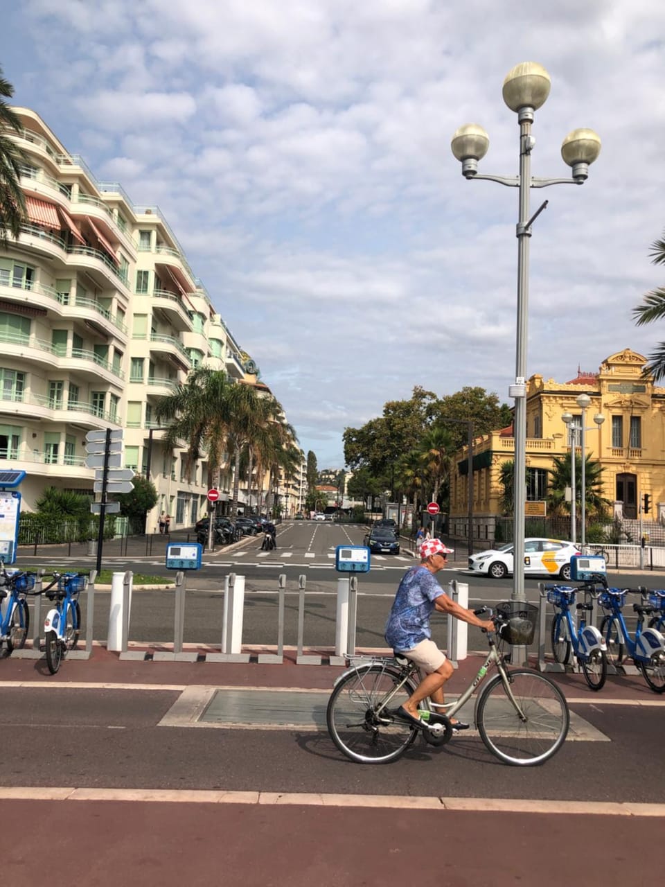 Promenade des anglais 20 mètres Apartment in Nice