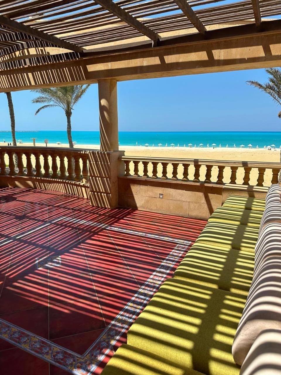 فيلا اول صف بحر مارينا الساحل الشمالي العلمين برايفت بول Villa in Egypt