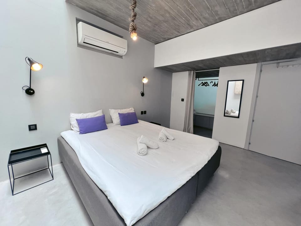 STUNNING AND SPACIOUS - 1BR PENTHOUSE Apartment in Valletta