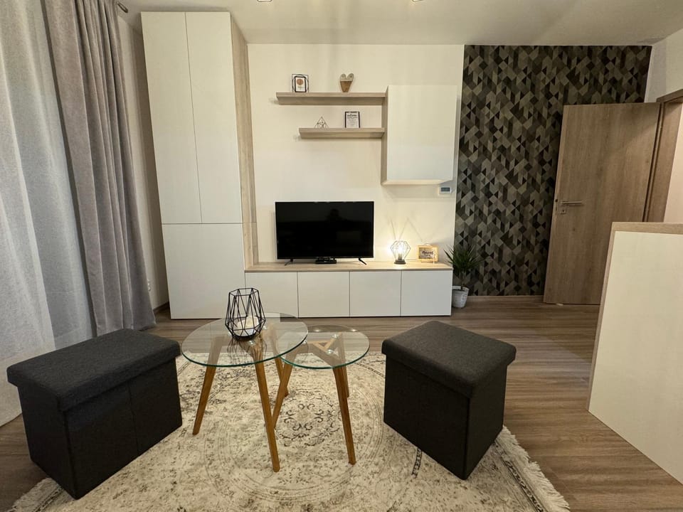 TV and multimedia, Seating area