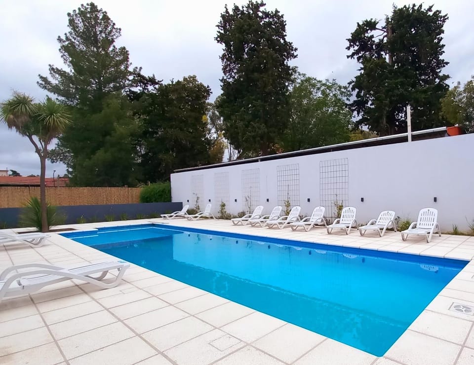 Swimming pool, Swimming pool