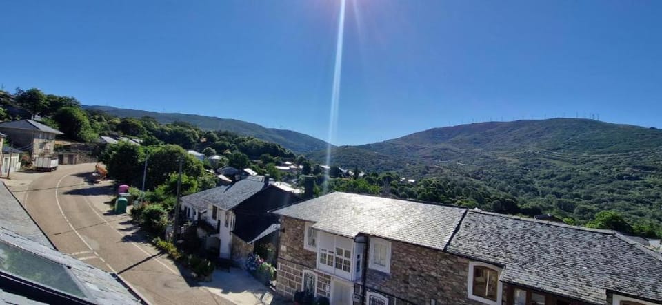 Buhardilla Cesar Apartment in Senabria