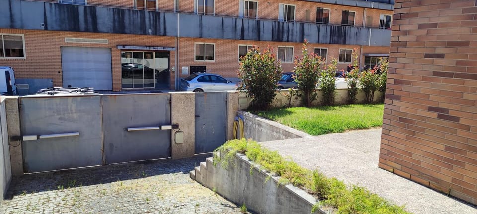 Property building, Garden, Garden view