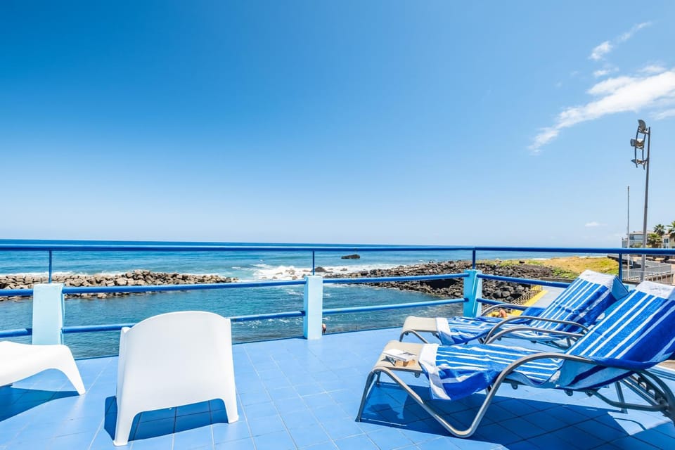 Natural landscape, View (from property/room), Balcony/Terrace, Sea view, sunbed