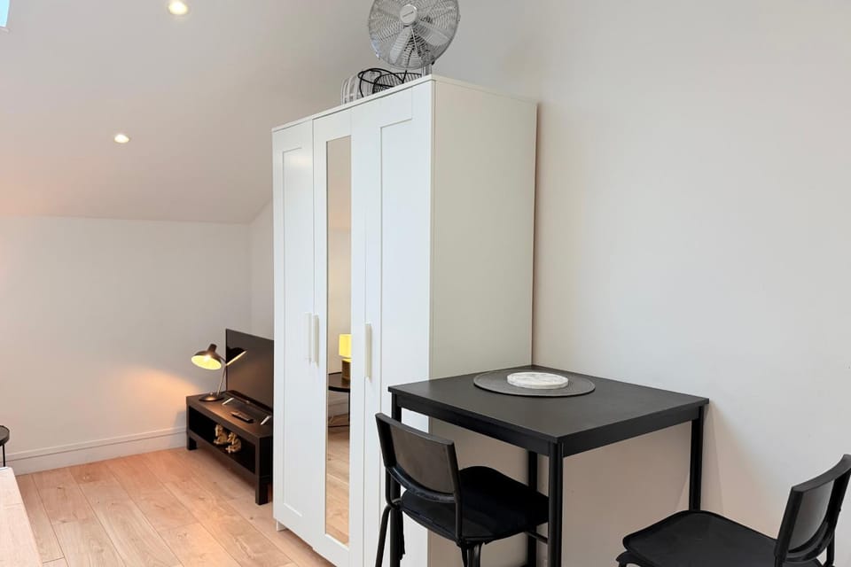 Le Verlaine - parking et wifi inclus - 11 min en transports métro B Apartment in Lyon