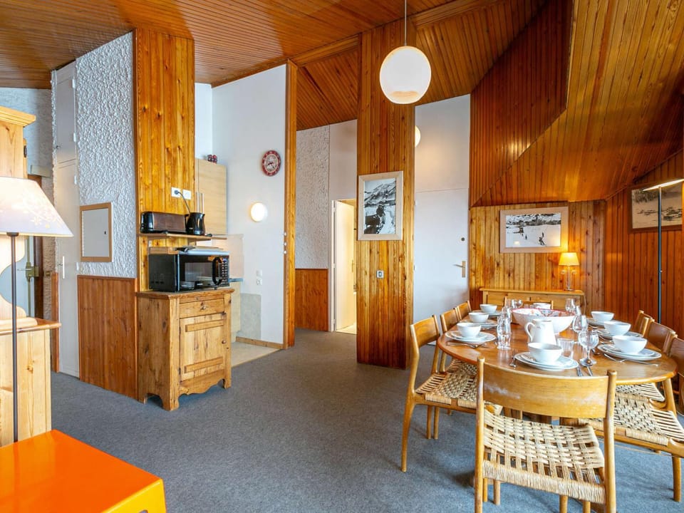Spacieux appartement 8 pers avec WiFi, balcon et cuisine rénovée - FR-1-694-94 Apartment in Val dIsere